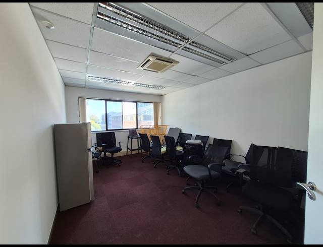 692M² OFFICE TO LET IN SANDTON CENTRAL